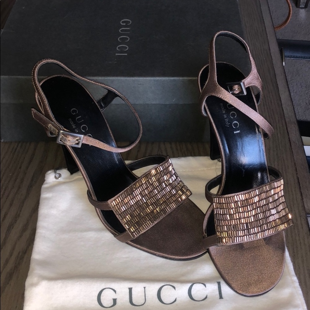 Gucci heels beaded sequence gold